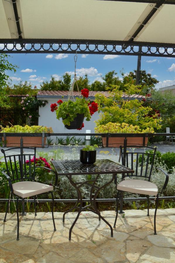 Issa Holiday Home - 3 Min Walk To Beach Kaštela Εξωτερικό φωτογραφία