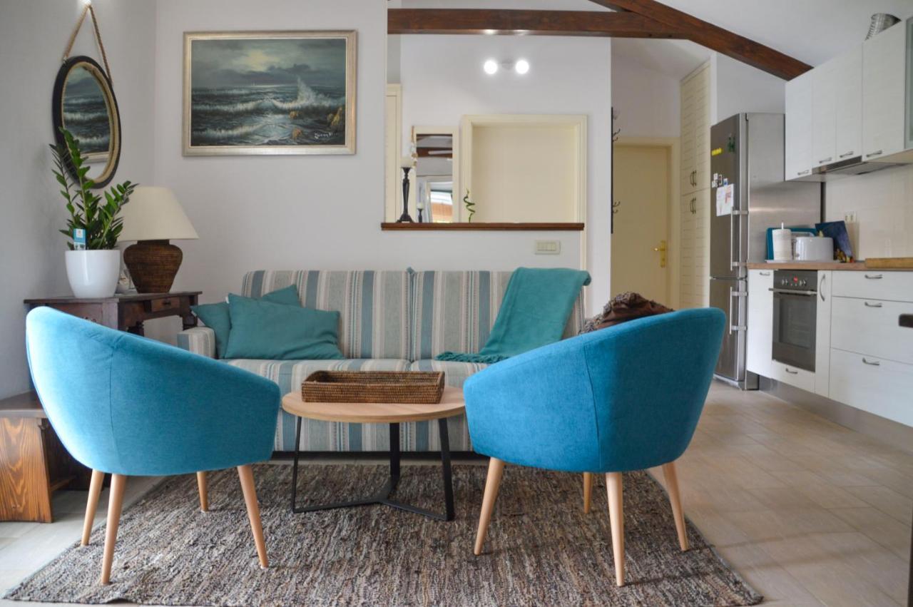 Issa Holiday Home - 3 Min Walk To Beach Kaštela Εξωτερικό φωτογραφία