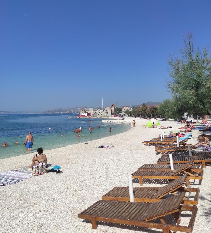 Issa Holiday Home - 3 Min Walk To Beach Kaštela Εξωτερικό φωτογραφία
